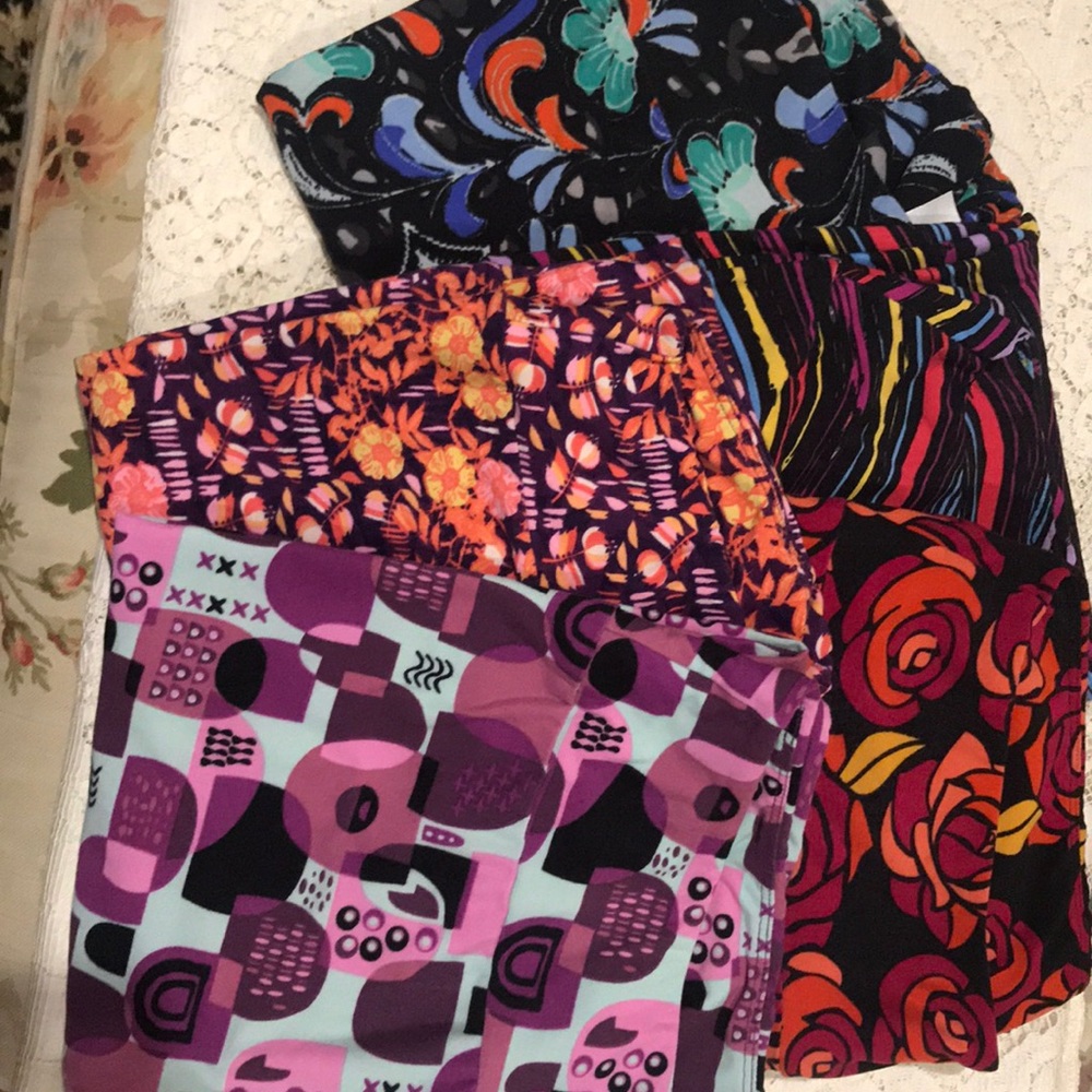 Lot of Lularoe leggings tall and Curvy
